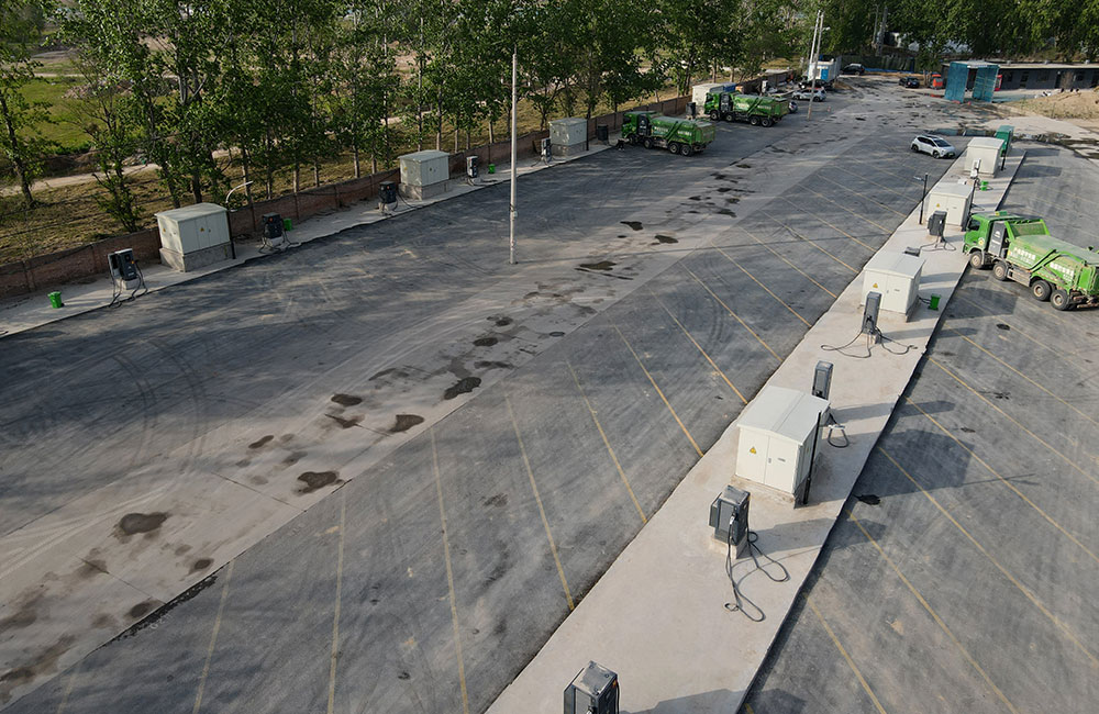 河南鄭州老花莊大型純電動工程車充電站